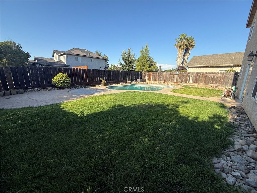 Image 4 of property listing at 2095 Lynmarie, Merced, CA 95341