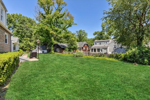 374 South Ave, Fanwood Boro, NJ 07023
