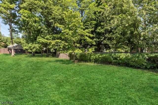 374 South Ave, Fanwood Boro, NJ 07023