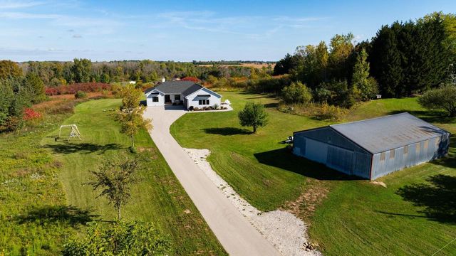 W10190 RIDGE ROAD, Hortonville, WI 54944