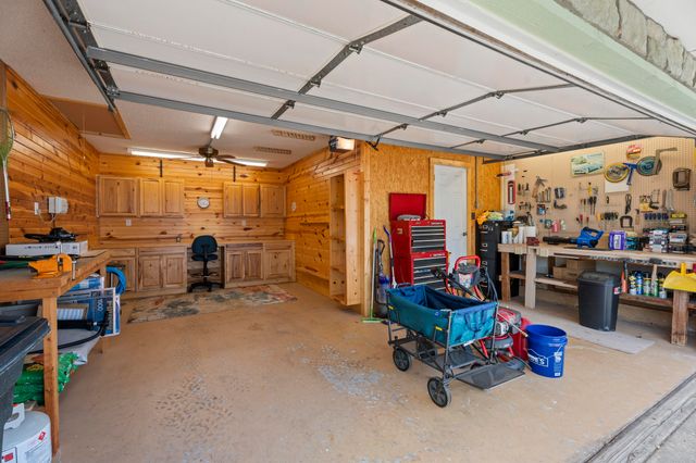 292 Private Road 97, Eucha, OK 74342
