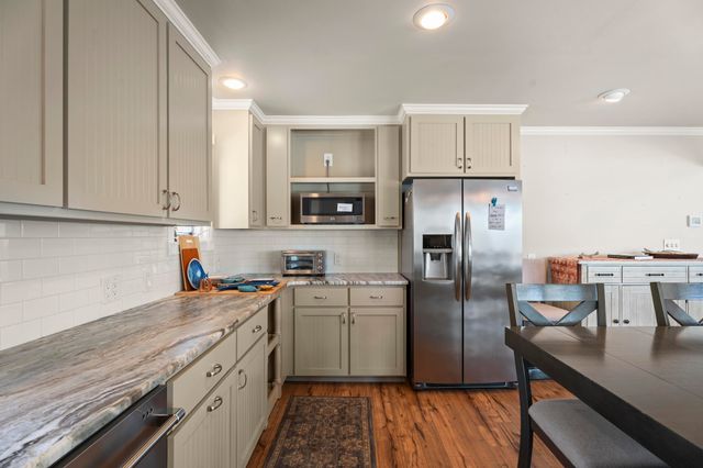 292 Private Road 97, Eucha, OK 74342