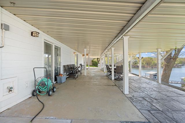292 Private Road 97, Eucha, OK 74342