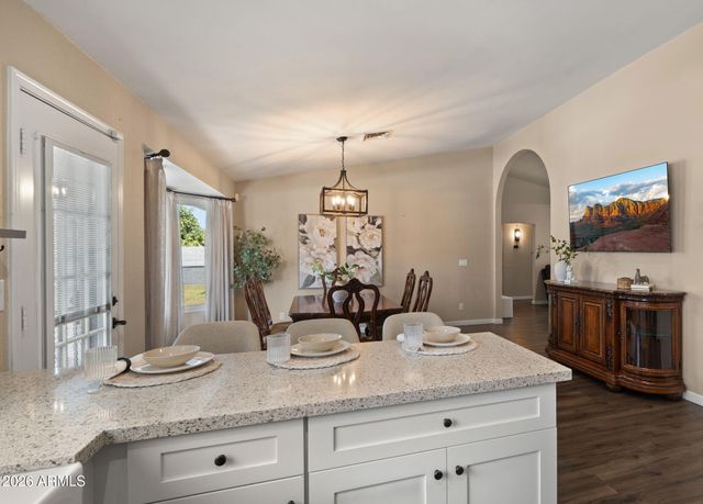 6120 W Shangri La Road, Glendale, AZ 85304