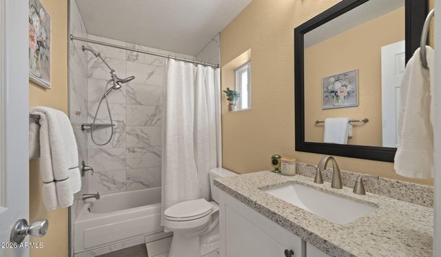 6120 W Shangri La Road, Glendale, AZ 85304