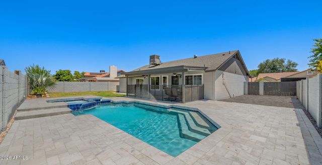 6120 W Shangri La Road, Glendale, AZ 85304