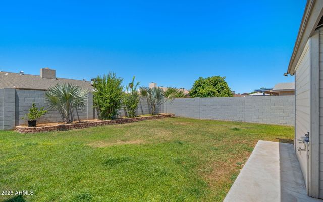 6120 W Shangri La Road, Glendale, AZ 85304