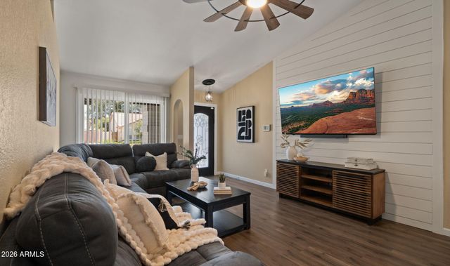 6120 W Shangri La Road, Glendale, AZ 85304