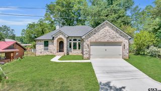 105 Maxine Dr, Mineola, TX 75773
