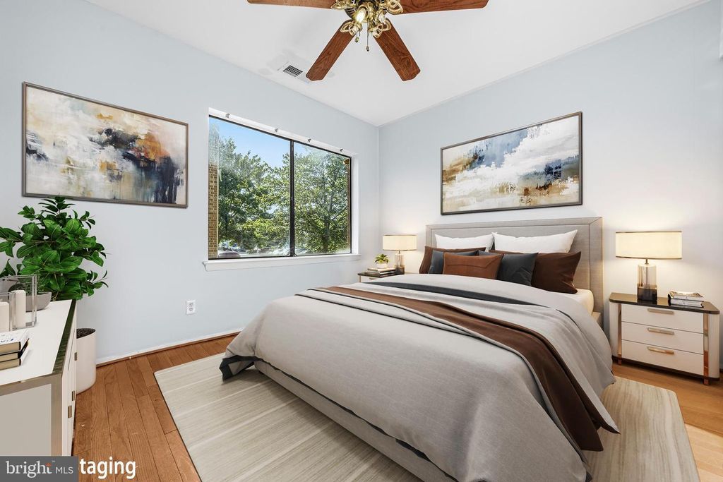 Image 9 of property listing at 11206 CHERRY HILL RD #204, Beltsville, MD 20705