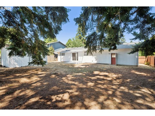 19255 WHITNEY Ln, Oregon City, OR 97045