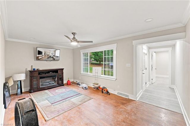 5008 kenview Street, Greensboro, NC 27410