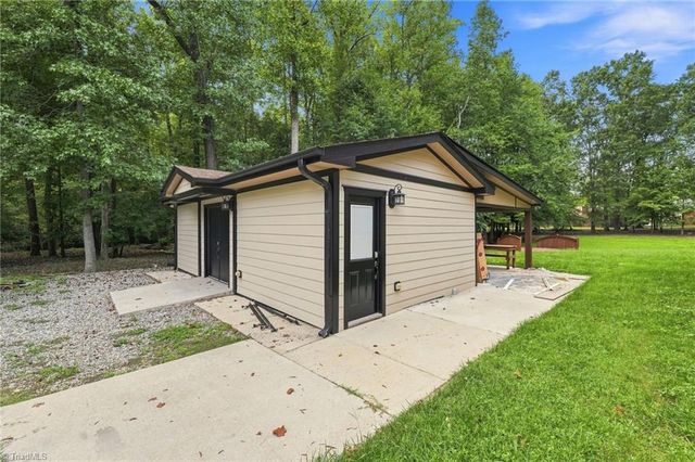 5008 kenview Street, Greensboro, NC 27410