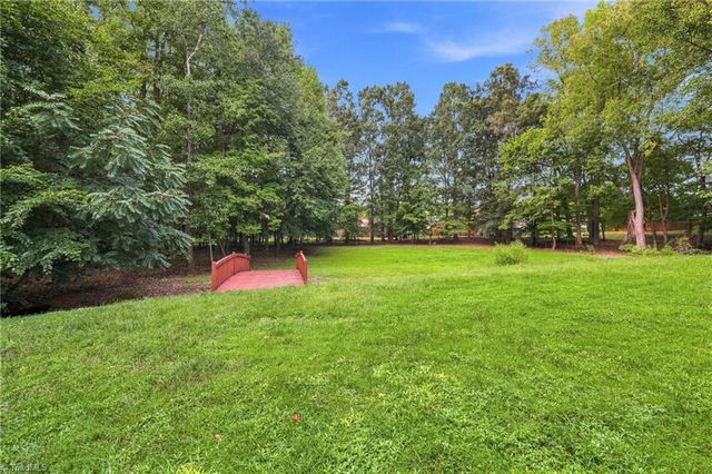 5008 kenview Street, Greensboro, NC 27410