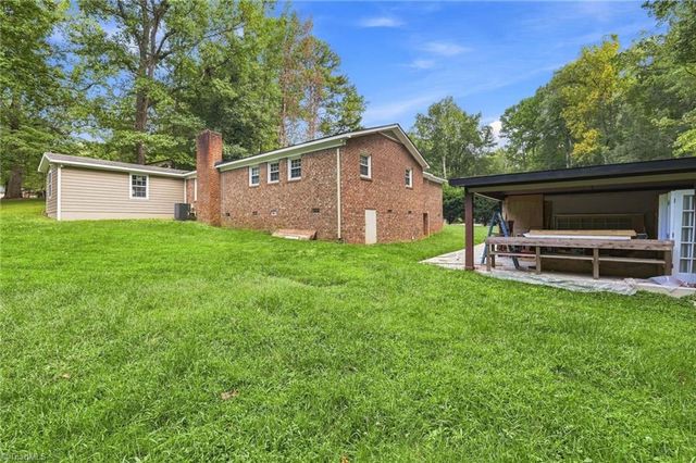 5008 kenview Street, Greensboro, NC 27410