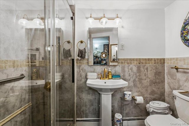 1020 E 213th Street, Bronx, NY 10469