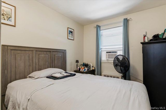 1020 E 213th Street, Bronx, NY 10469