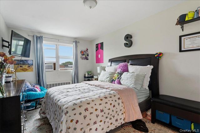 1020 E 213th Street, Bronx, NY 10469