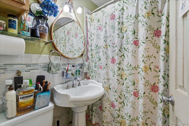 1020 E 213th Street, Bronx, NY 10469