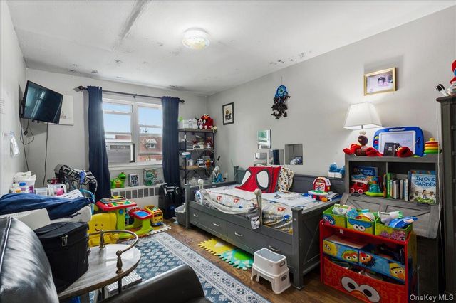 1020 E 213th Street, Bronx, NY 10469