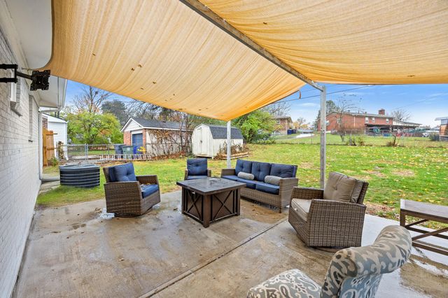 936 Lily Drive, Lexington, KY 40504