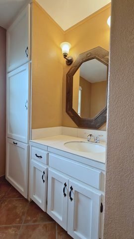 1709 E 51st St, Odessa, TX 79762