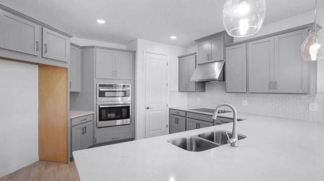 815 STEEL DRIVE, Apollo Beach, FL 33572