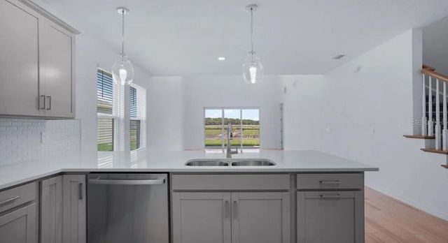 815 STEEL DRIVE, Apollo Beach, FL 33572