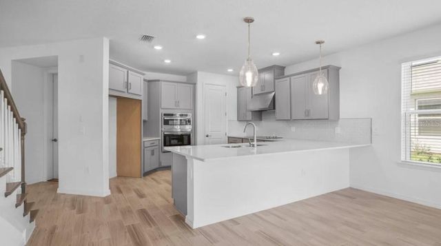 815 STEEL DRIVE, Apollo Beach, FL 33572