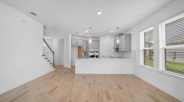 815 STEEL DRIVE, Apollo Beach, FL 33572