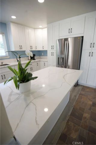 10008 Geneva, Montclair, CA 91763