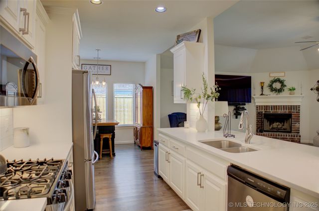 2130 E 140th Street, Bixby, OK 74008