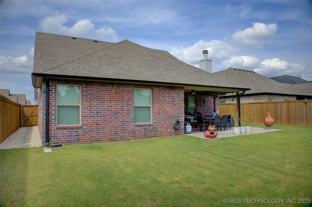 2130 E 140th Street, Bixby, OK 74008