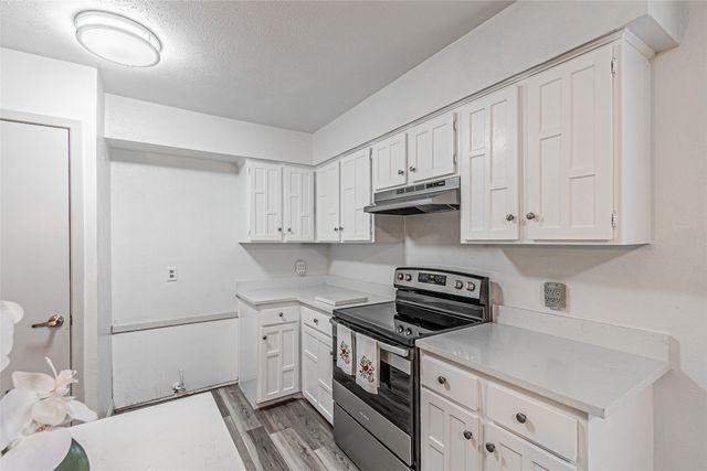 1313 Oakbluff Drive, Lancaster, TX 75146