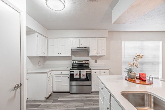 1313 Oakbluff Drive, Lancaster, TX 75146