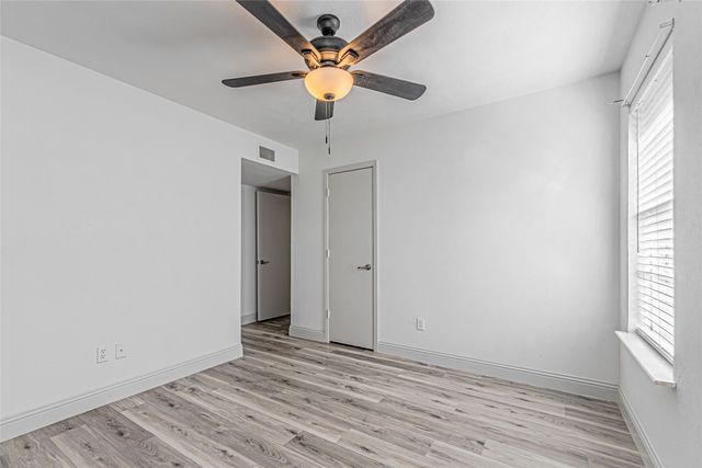 1313 Oakbluff Drive, Lancaster, TX 75146