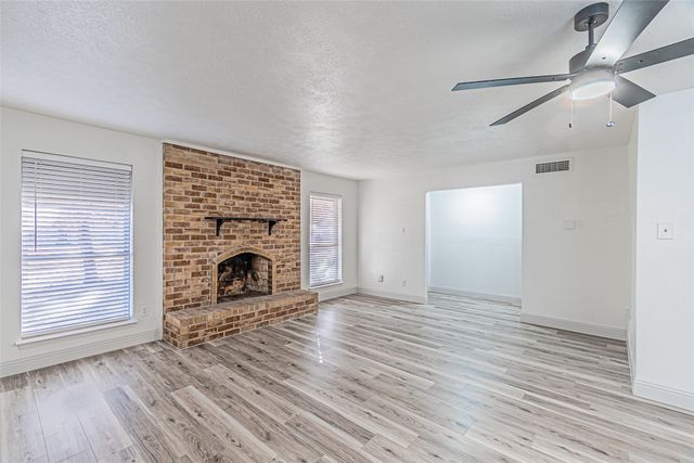 1313 Oakbluff Drive, Lancaster, TX 75146