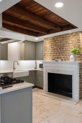 100 Queen Street, Charleston, SC 29401