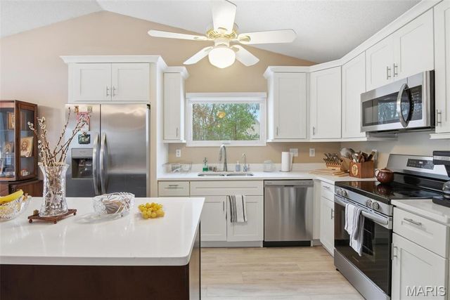 206 Newcastle Drive, Fairview Heights, IL 62208