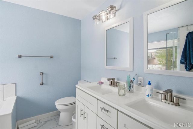 206 Newcastle Drive, Fairview Heights, IL 62208