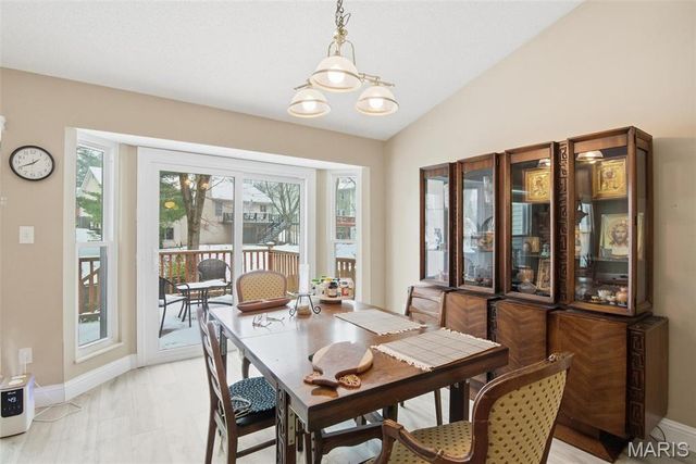 206 Newcastle Drive, Fairview Heights, IL 62208