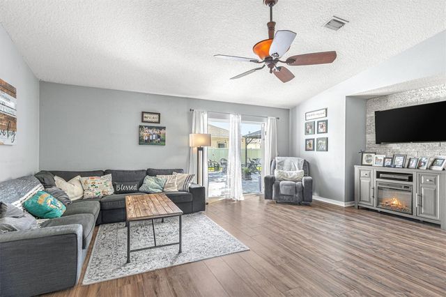 8 LAMAR LANE, Palm Coast, FL 32137