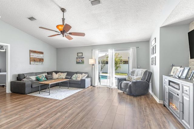 8 LAMAR LANE, Palm Coast, FL 32137