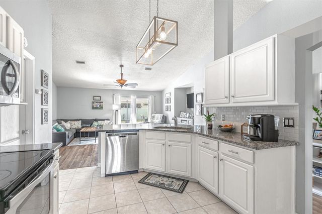 8 LAMAR LANE, Palm Coast, FL 32137