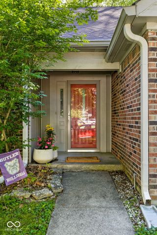 3613 Crickwood Circle, Indianapolis, IN 46268
