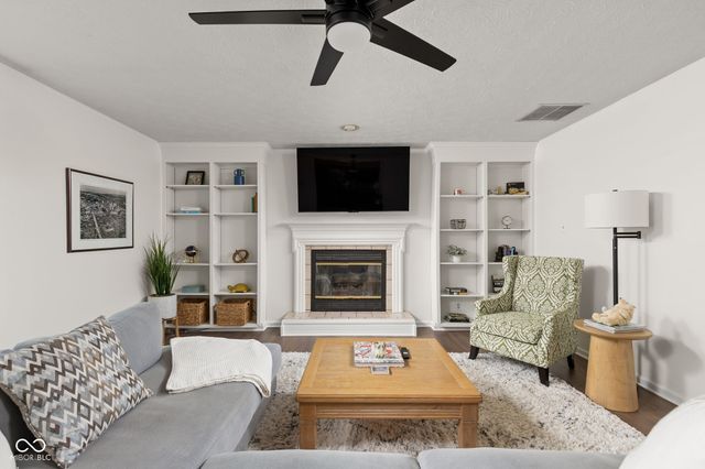 3613 Crickwood Circle, Indianapolis, IN 46268