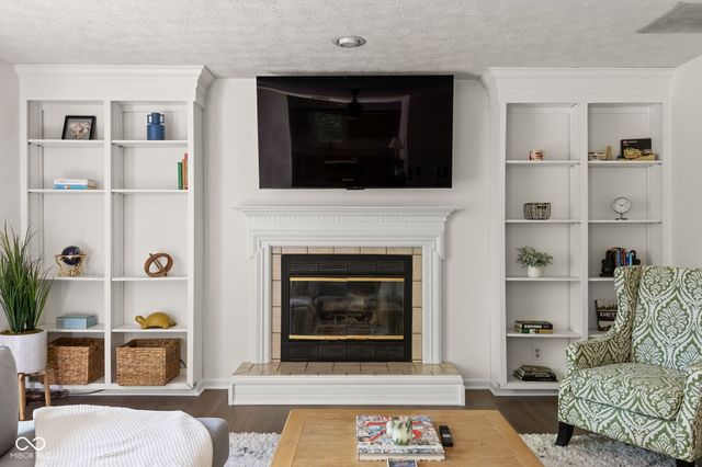 3613 Crickwood Circle, Indianapolis, IN 46268