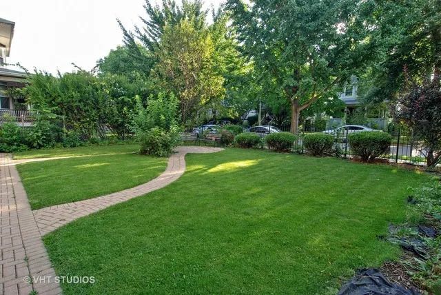 432 Harrison Street G, Oak Park, IL 60304