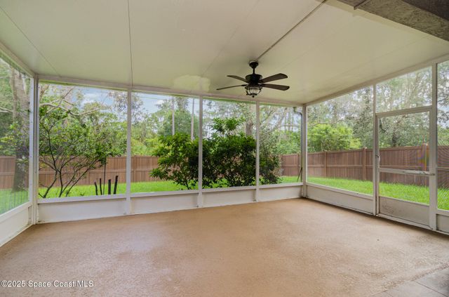 9276 107th Avenue, Vero Beach, FL 32967
