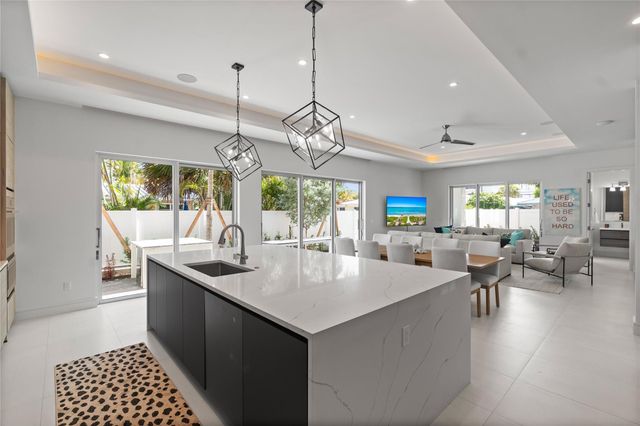 221 Shore Court, Lauderdale-By-The-Sea, Lauderdale By The Sea, FL 33308